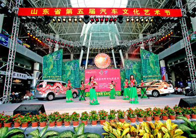 第五屆>>二手車相親大會(huì)、廢舊零部件展賦予汽車人性
