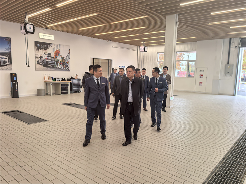 寶馬2.jpg